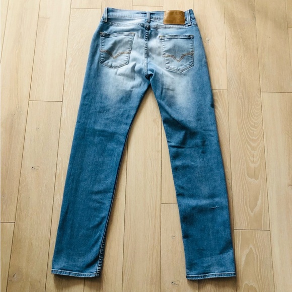 Guess Vermont Slim Light Wash Jeans Size 30x32 - Picture 3 of 13